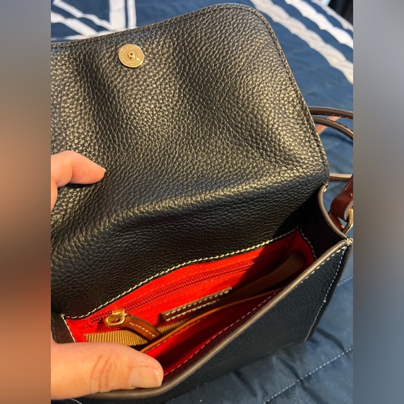 Dooney & Bourke crossbody - Picture 6 of 9